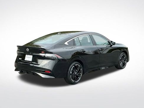 New 2026 Nissan Sentra SR w/ SR Premium Package FWD image 7