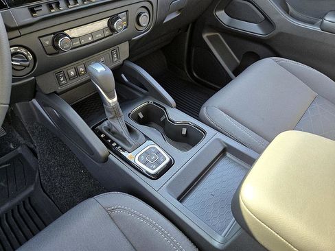 New 2026 Nissan Frontier SV image 15