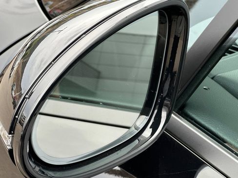 New 2025 Porsche Macan image 41