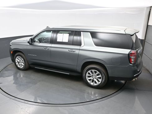Used 2023 Chevrolet Suburban Premier AWD/4WD image 35