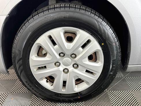 Used 2018 Dodge Grand Caravan SE FWD image 64