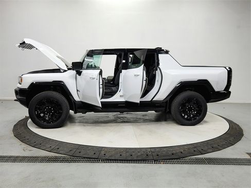 New 2026 GMC Hummer EV 4x4 Crew Cab image 12