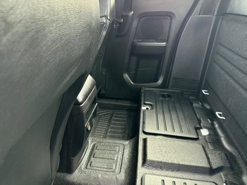 Used 2022 Ford Ranger XL w/ Equipment Group 101A High image 12