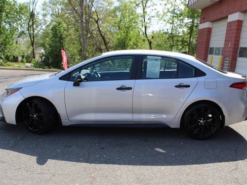 Used 2021 Toyota Corolla SE w/ Carpet Mat Package (TMS) FWD image 2