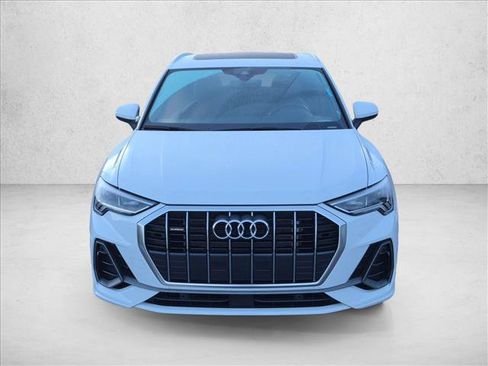 Certified 2024 Audi Q3 2.0T Premium AWD/4WD image 2