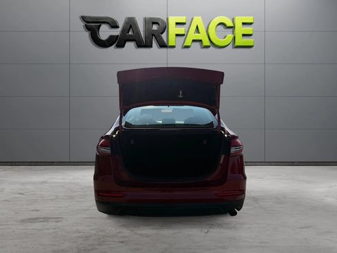 Used 2020 Ford Fusion SE FWD image 10