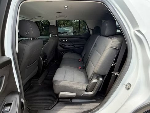 Used 2019 Chevrolet Traverse LS FWD image 13