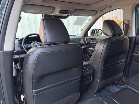 Used 2022 Nissan Pathfinder Platinum w/ Cargo Package FWD image 34