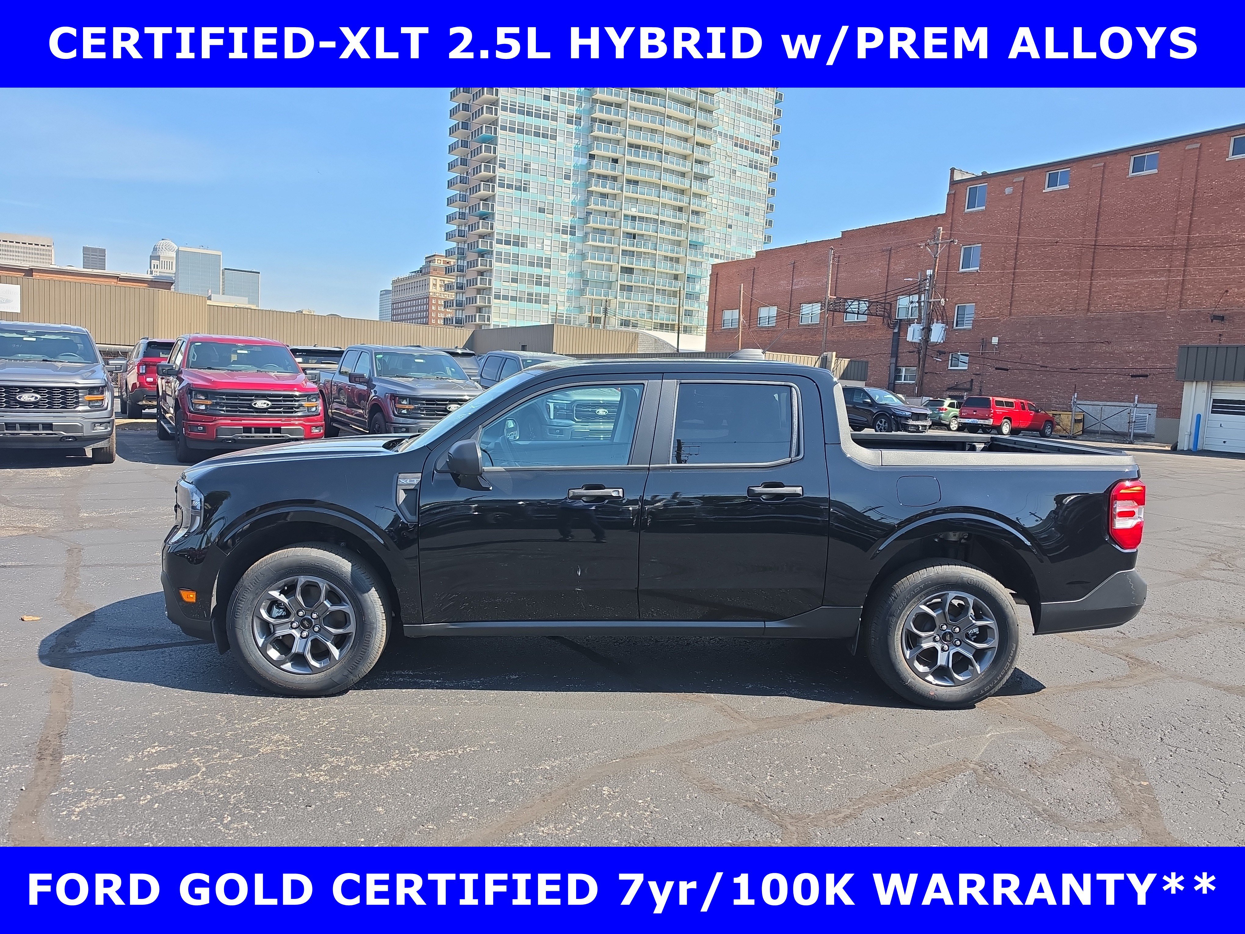 Used 2025 Ford Maverick XLT FWD image 1
