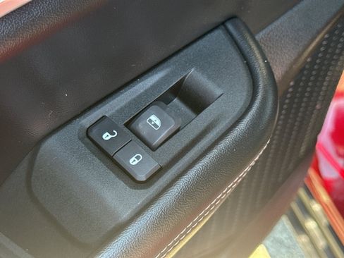Used 2024 Jeep Grand Cherokee Limited AWD/4WD image 31