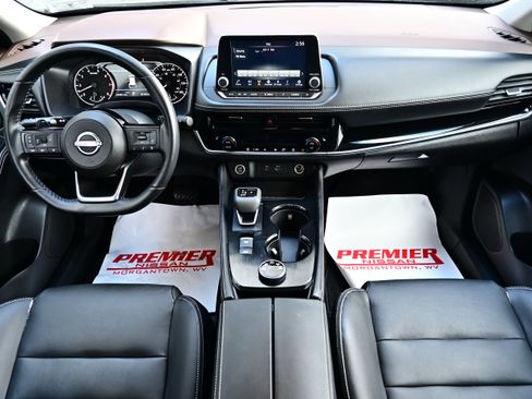 Certified 2023 Nissan Rogue SL AWD/4WD image 16