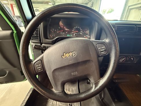 Used 2004 Jeep Wrangler 4WD w/ 30" Tire & Wheel Group image 17