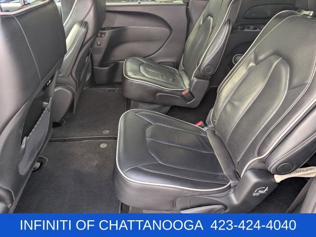 Used 2025 Chrysler Pacifica Limited FWD image 23