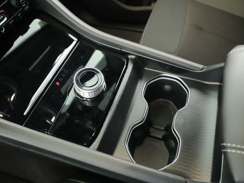 New 2025 Jeep Grand Cherokee Laredo image 16