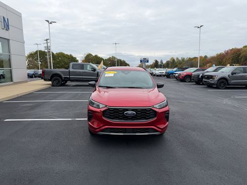 Certified 2023 Ford Escape ST-Line w/ Tech Pack #1 image 3