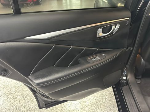 Used 2016 INFINITI Q50 Red Sport 400 RWD image 24