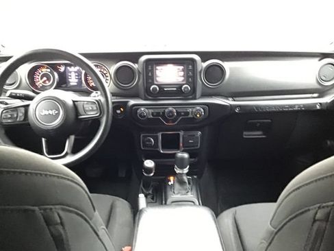 Used 2021 Jeep Wrangler Unlimited Sport AWD/4WD image 12