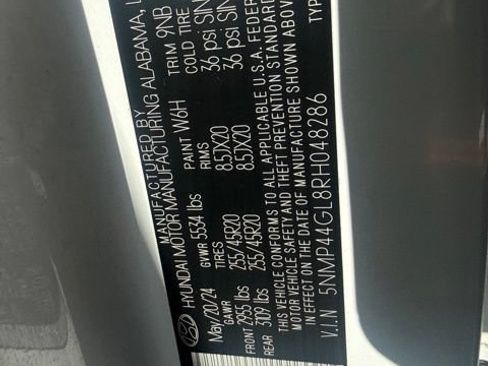 Used 2024 Hyundai Santa Fe Limited FWD image 7