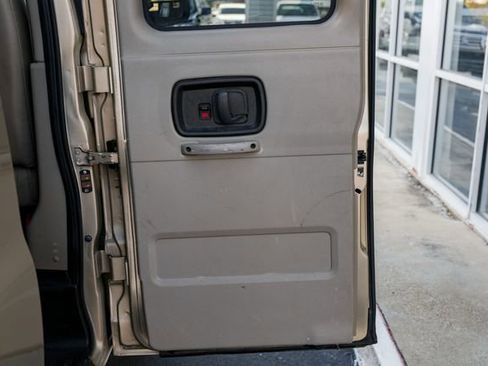 Used 2013 Chevrolet Express 3500 LS image 29