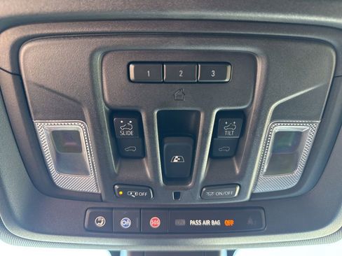 Used 2019 Chevrolet Silverado 1500 High Country w/ High Country Premium Package image 53