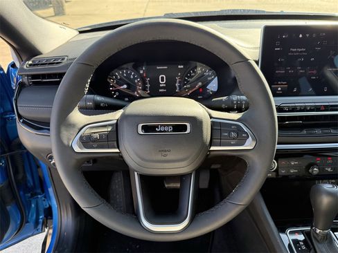 New 2025 Jeep Compass Latitude w/ Altitude Special Edition image 13