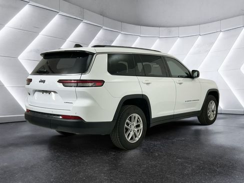 Used 2023 Jeep Grand Cherokee L Laredo RWD image 4