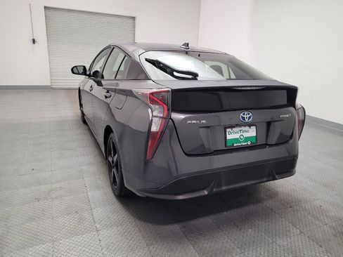 Used 2016 Toyota Prius Two FWD image 6