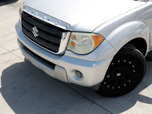 Used 2010 Suzuki Equator Sport RWD image 24