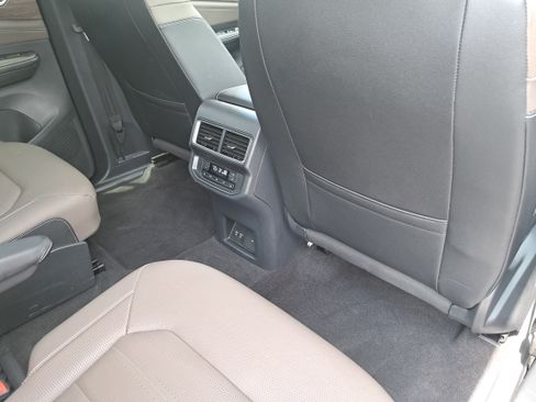 Certified 2026 Volkswagen Atlas SEL AWD/4WD image 11