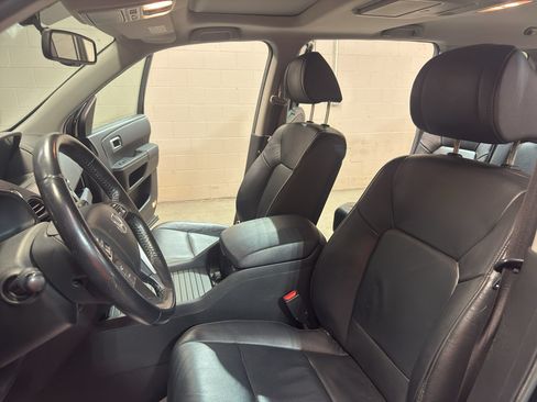 Used 2013 Honda Pilot Touring image 16
