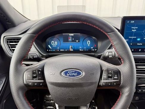 Certified 2025 Ford Escape ST-Line Elite w/ Premium Technology Package AWD/4WD image 24
