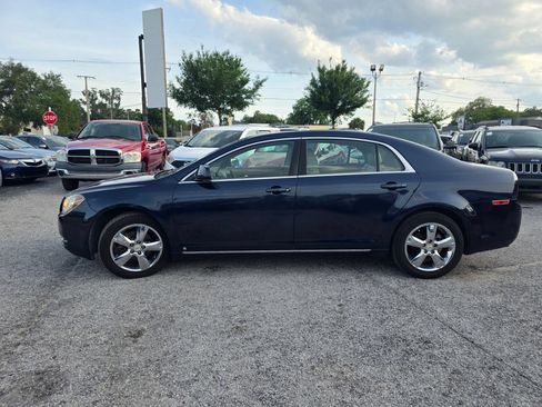 Used 2010 Chevrolet Malibu LT w/ Premium Mat Package FWD image 4