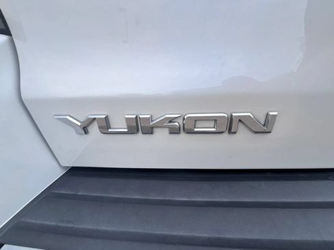 Used 2019 GMC Yukon Denali w/ Denali Ultimate Package AWD/4WD image 30