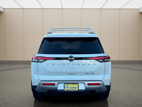 Used 2022 Nissan Pathfinder SL image 27