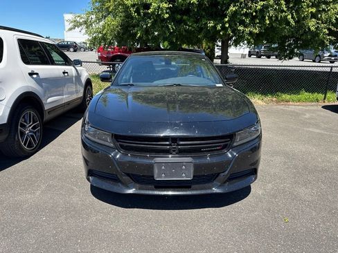 Used 2023 Dodge Charger SXT RWD image 7
