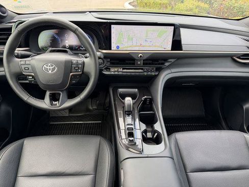 Certified 2026 Toyota Crown Platinum AWD/4WD image 9