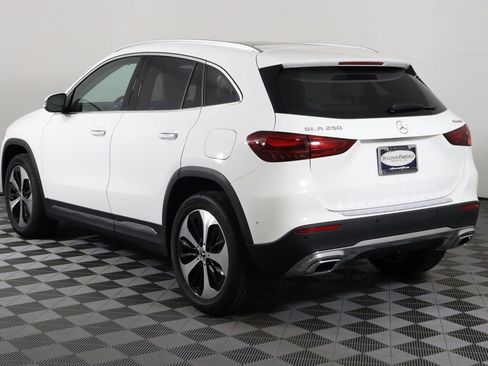 Used 2026 Mercedes-Benz GLA 250 4MATIC image 8