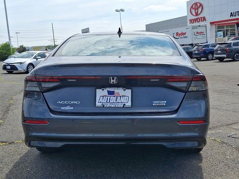 Used 2023 Honda Accord Touring image 6