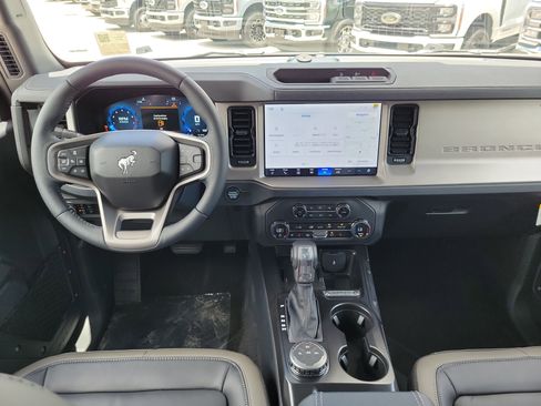 New 2026 Ford Bronco Outer Banks AWD/4WD image 13