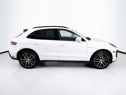 New 2026 Porsche Macan image 8