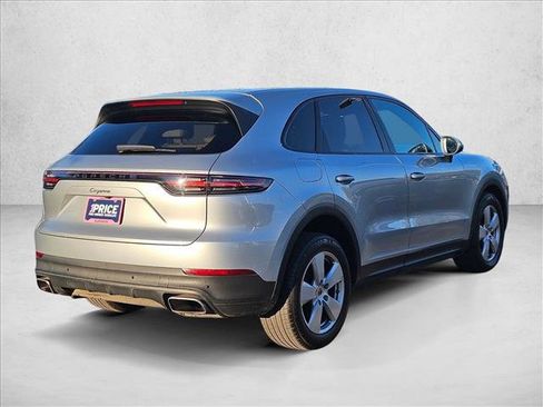 Used 2020 Porsche Cayenne image 5
