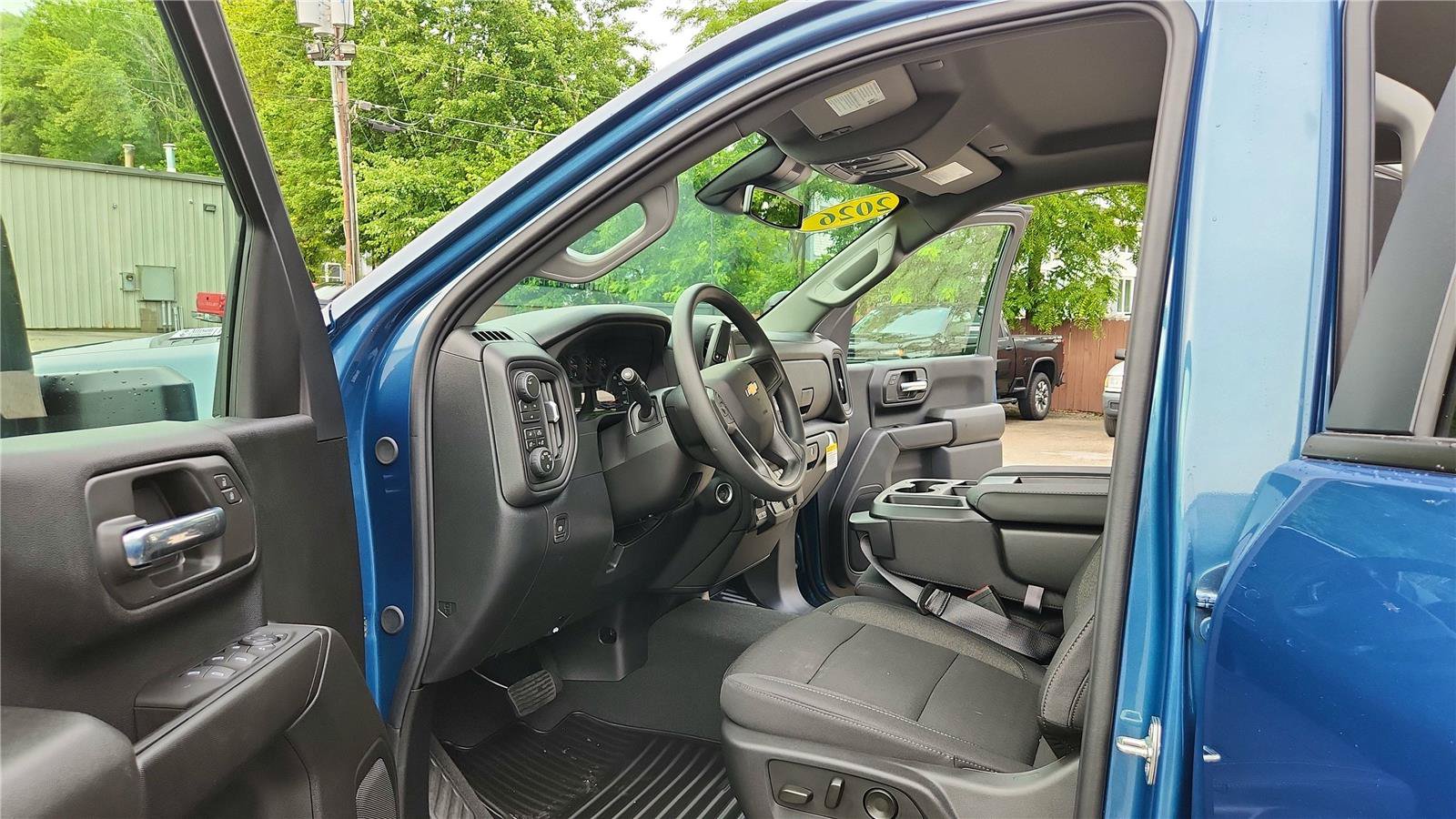 New 2026 Chevrolet Silverado 2500 Custom w/ Custom Value Package AWD/4WD image 13