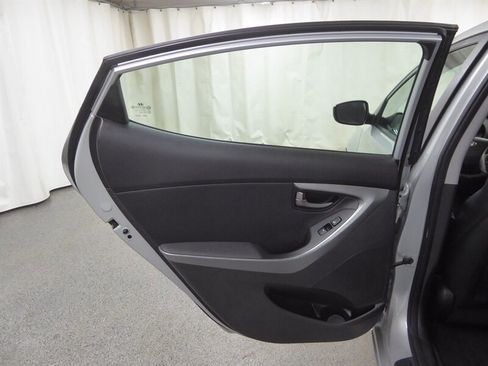 Used 2013 Hyundai Elantra Limited w/ Technology Pkg image 29
