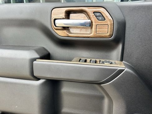 Used 2023 Chevrolet Silverado 1500 Custom w/ LPO, Dark Essentials Package image 9