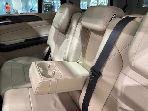 Used 2017 Mercedes-Benz GLS 450 4MATIC image 46