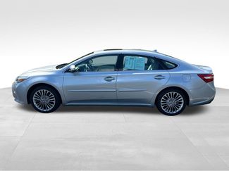 Used 2016 Toyota Avalon Limited FWD video 2
