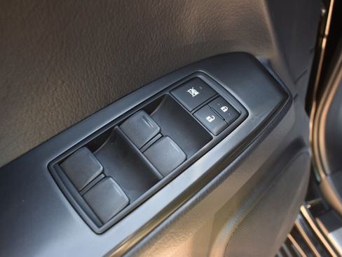 Used 2023 Lexus GX 460 Luxury w/ Sport Design Package AWD/4WD image 12