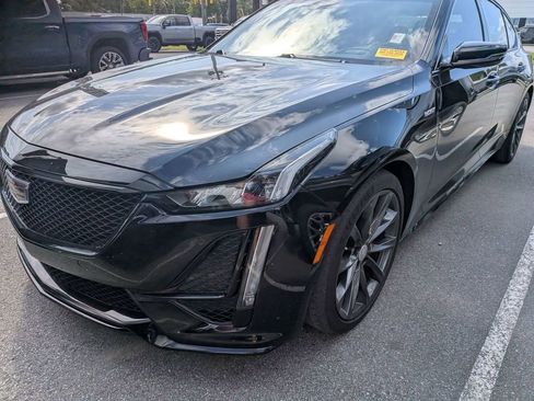 Used 2022 Cadillac CT5 V w/ Premium Package RWD image 2