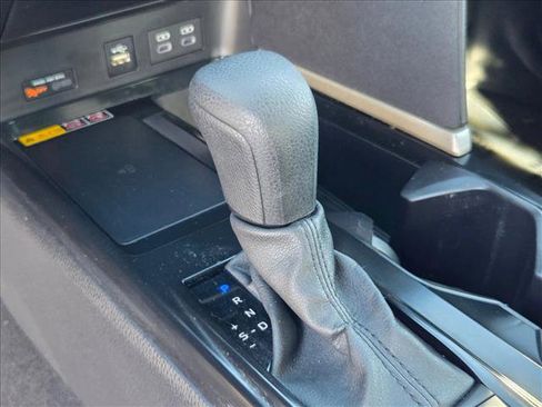 Used 2025 Toyota Camry LE image 12