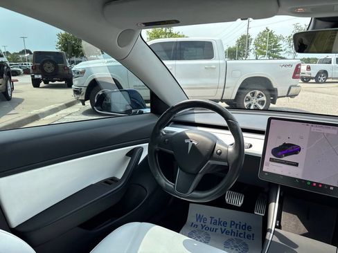 Used 2019 Tesla Model 3 AWD/4WD image 22